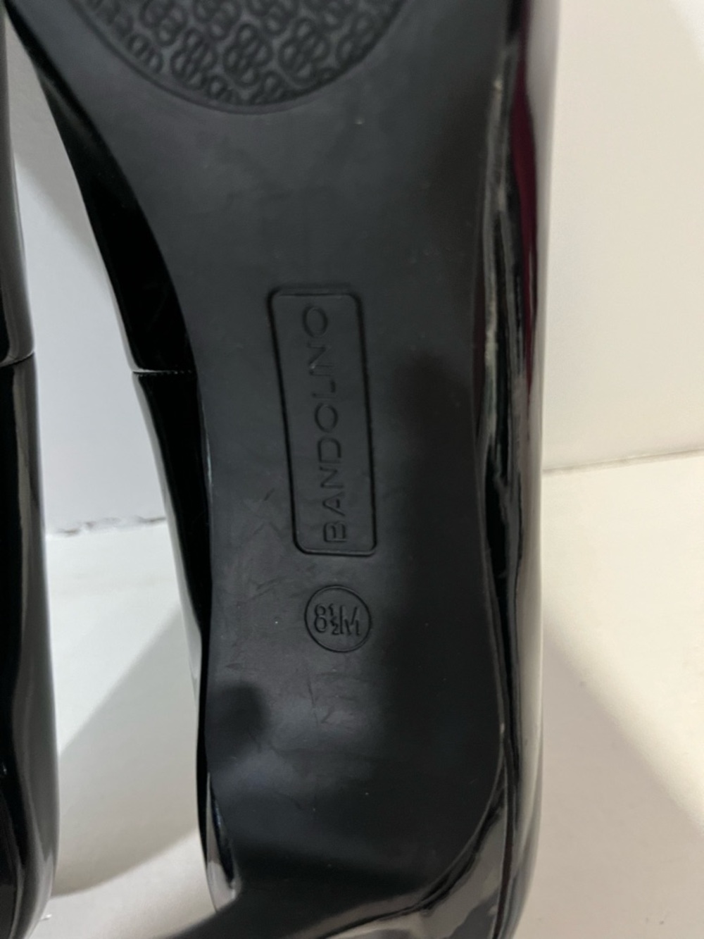 Bandolino Black Patent Peep-Toe Heels 👠 - Picture 10 of 13